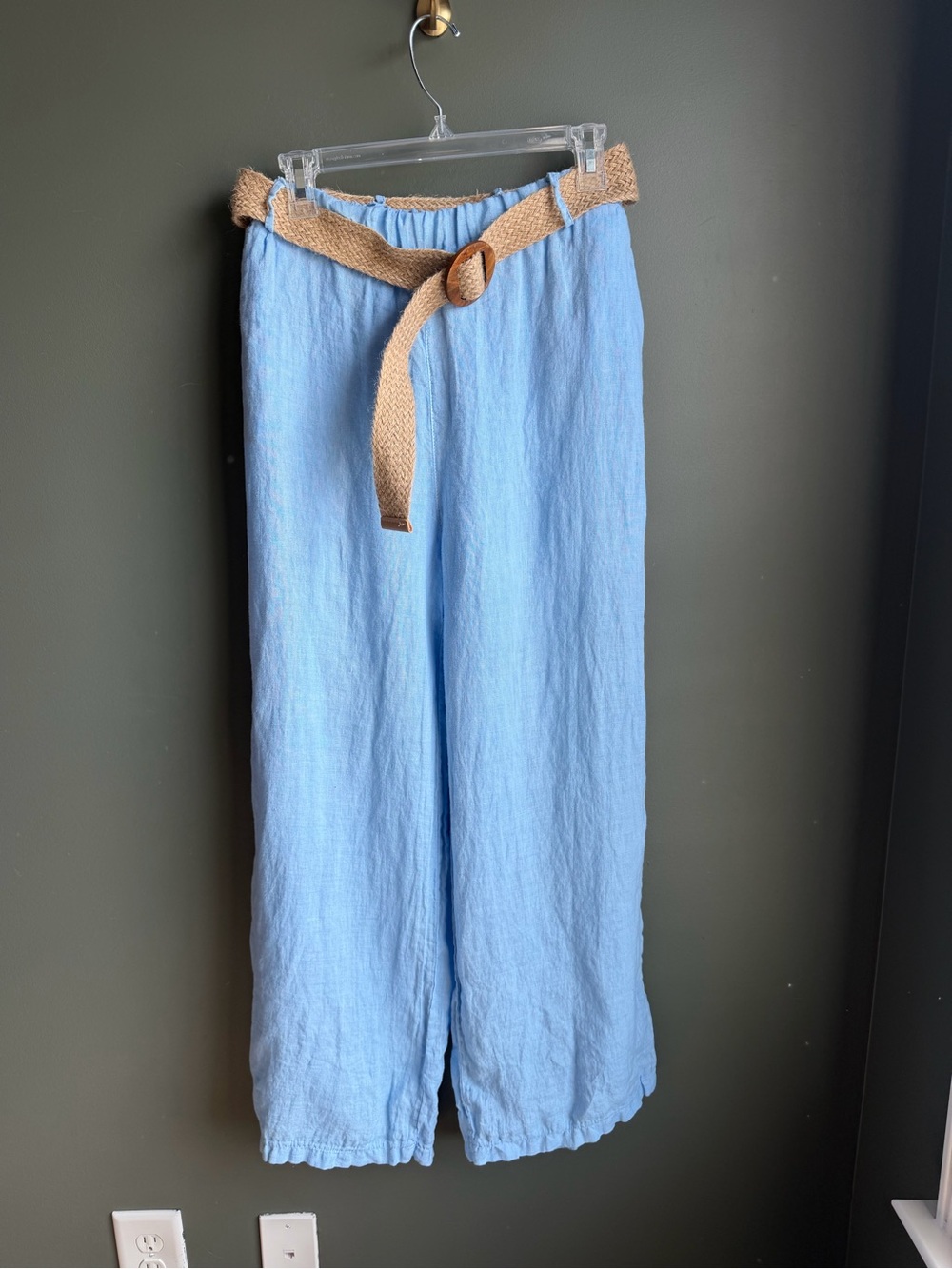 NWOT Hybrid & company Light Blue Linen Elastic-Waist Top